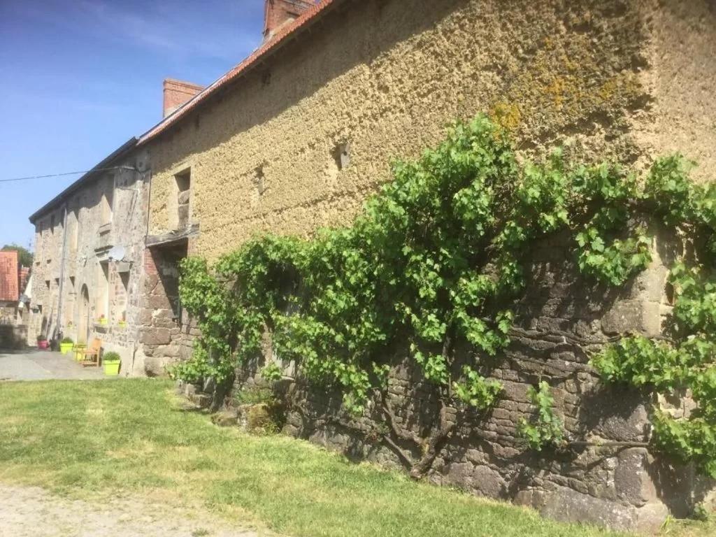 La Petellerie, Maison De Campagne Avec Piscine Pour Un Sejour Detente Moyon Kültér fotó